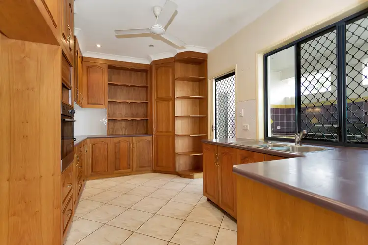 Fourth view of Homely house listing, 2 Carmela Court, Ooralea QLD 4740