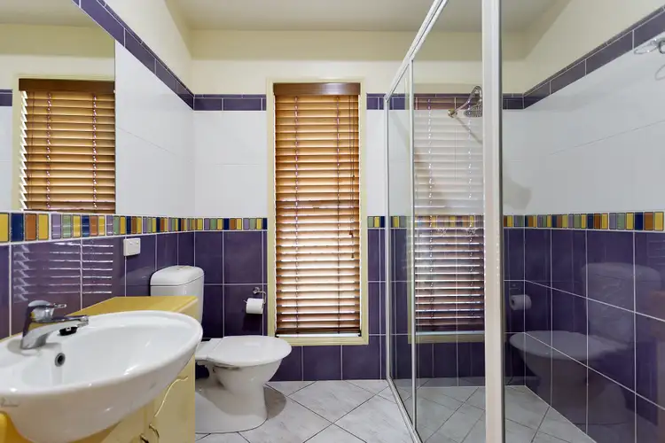 Sixth view of Homely house listing, 2 Carmela Court, Ooralea QLD 4740