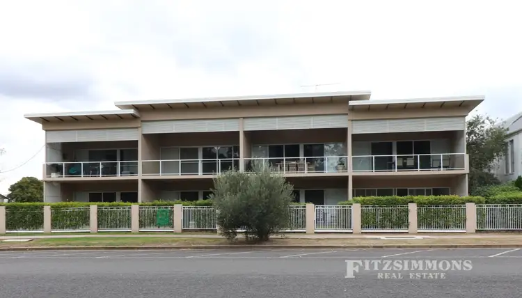 8/76 Pratten Street, Dalby QLD 4405