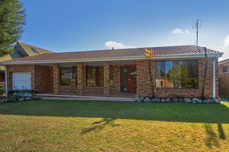 2 Wells Place, Shoalhaven Heads NSW 2535