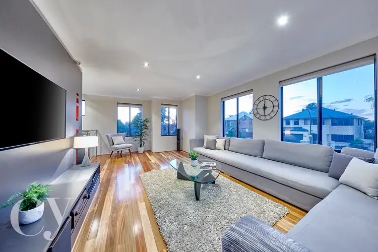 Fourth view of Homely house listing, 2 Klem Avenue, Salter Point WA 6152
