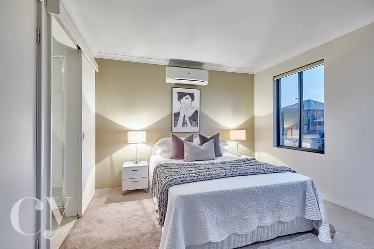 Sixth view of Homely house listing, 2 Klem Avenue, Salter Point WA 6152