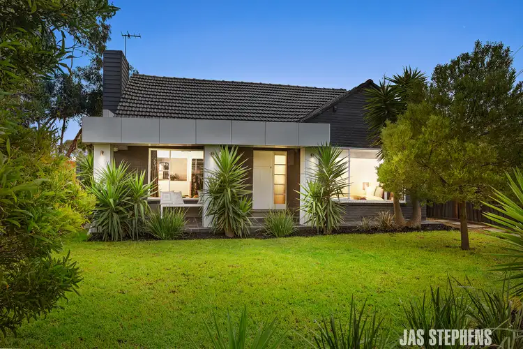 1/18 Viola Avenue, Brooklyn VIC 3012