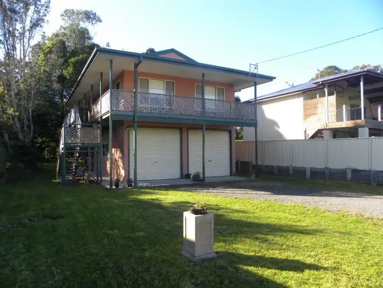 4 Pyree Street, Greenwell Point NSW 2540