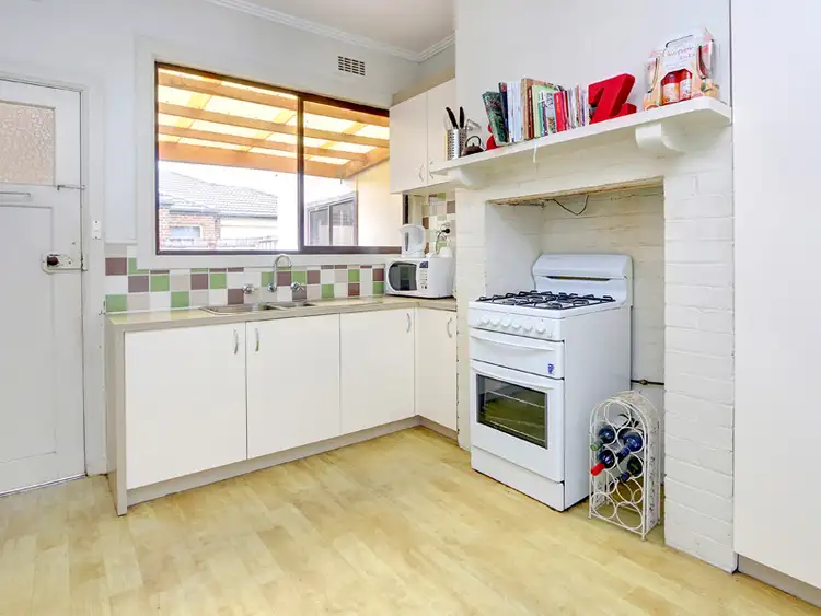Third view of Homely unit listing, 5A Rosslyn Avenue, Seaford VIC 3198