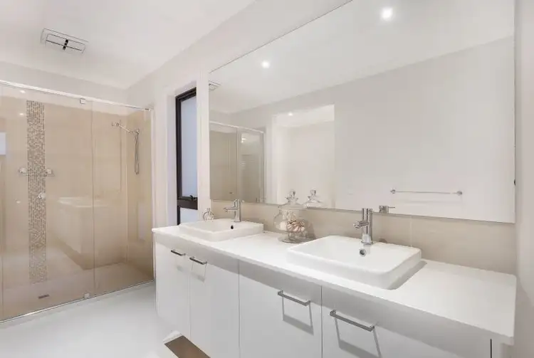 Fifth view of Homely house listing, 7 Carron Close, Eynesbury VIC 3338