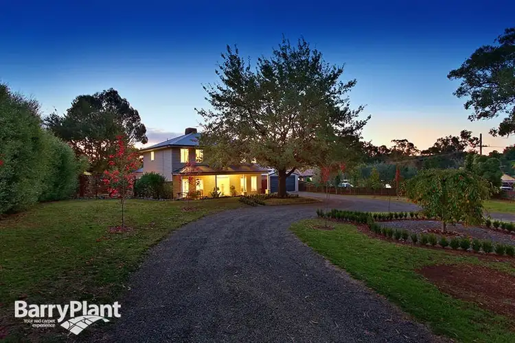 13 Railway Road, Seville VIC 3139