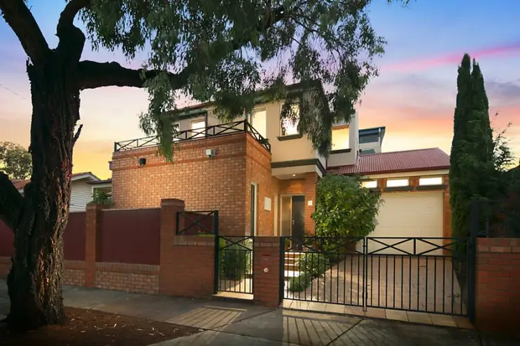 60 Leinster Grove, Thornbury VIC 3071