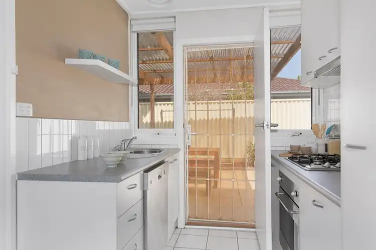 Fourth view of Homely unit listing, 5/37 Swan Walk, Chelsea VIC 3196