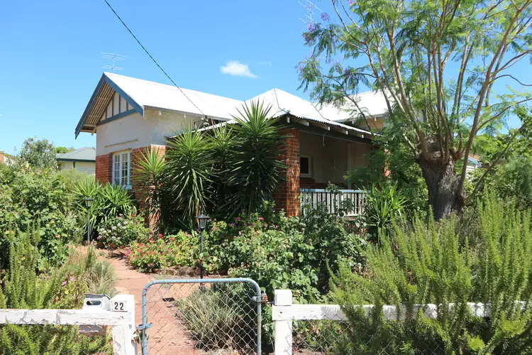 22 Macartney Street, York WA 6302