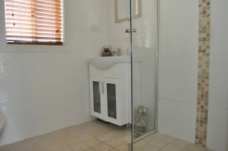 Seventh view of Homely house listing, 3 Chifley Place, West Bathurst NSW 2795