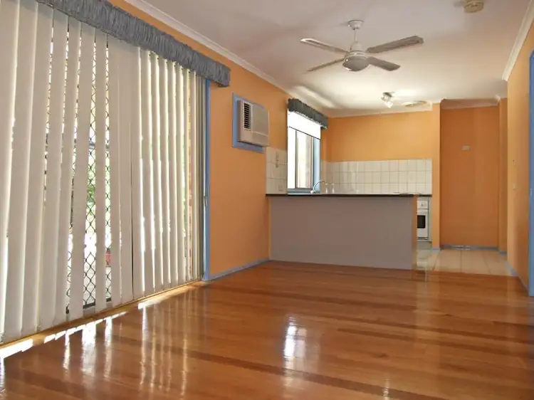 Second view of Homely house listing, 6 Parkview Court, Lalor VIC 3075