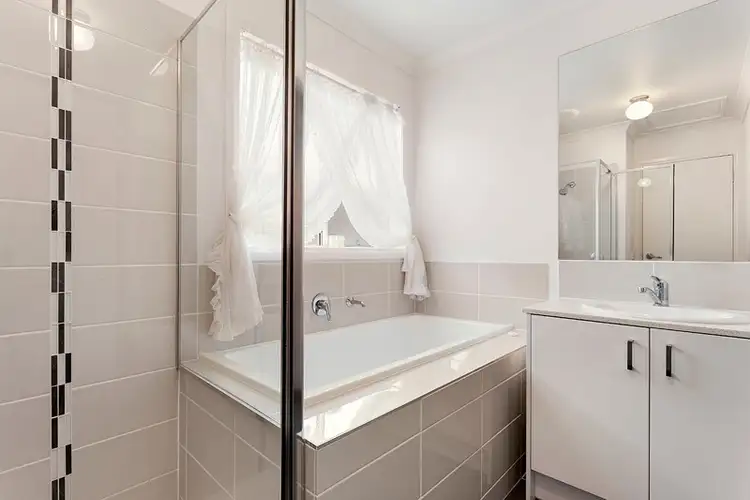 Fourth view of Homely unit listing, 10 Everton Lane, Langwarrin VIC 3910