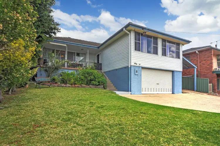 8 Elder Crescent, Nowra NSW 2541