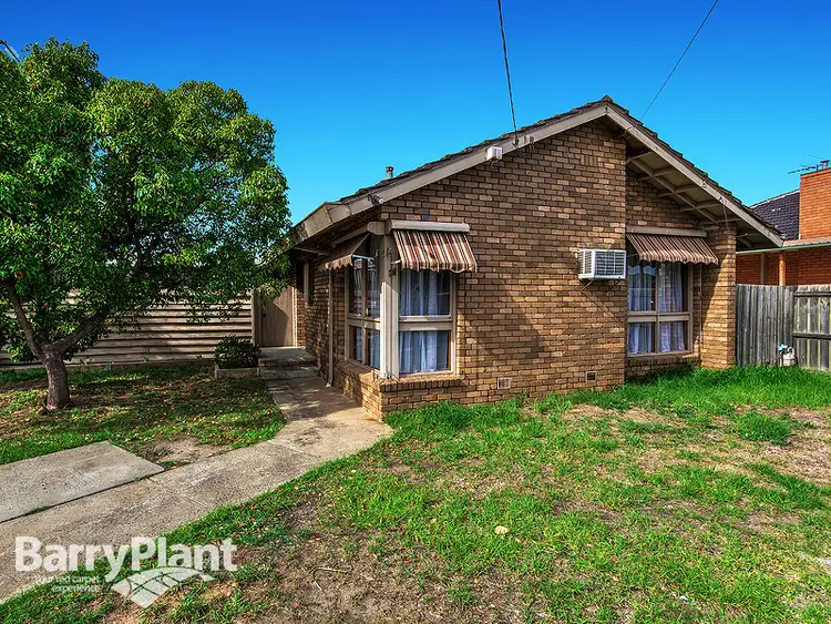26 Protea Crescent, St Albans VIC 3021