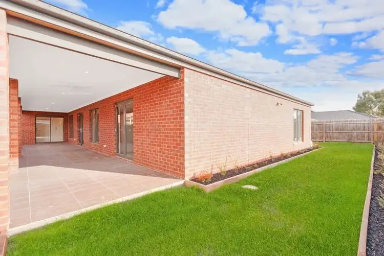 Sixth view of Homely house listing, 3 Ovens Circuit, Whittlesea VIC 3757