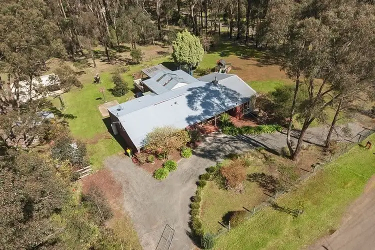 2 Cedar Court, Kinglake West VIC 3757