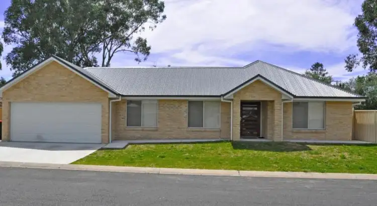 22 Wayside Court, Kelso NSW 2795