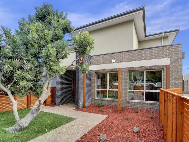 1/1-3 Attunga Crescent, Seaford VIC 3198