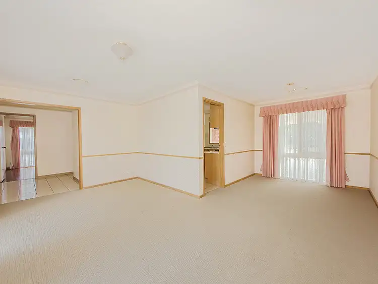 Fifth view of Homely house listing, 6 Beckwith Court, Taylors Lakes VIC 3038