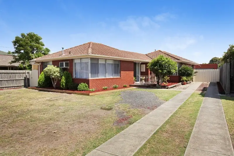 Main view of Homely house listing, 7 Aylesbury Crescent, Gladstone Park VIC 3043