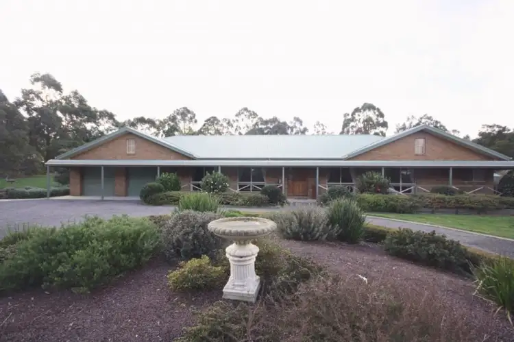 38 Anne Court, Smythes Creek VIC 3351
