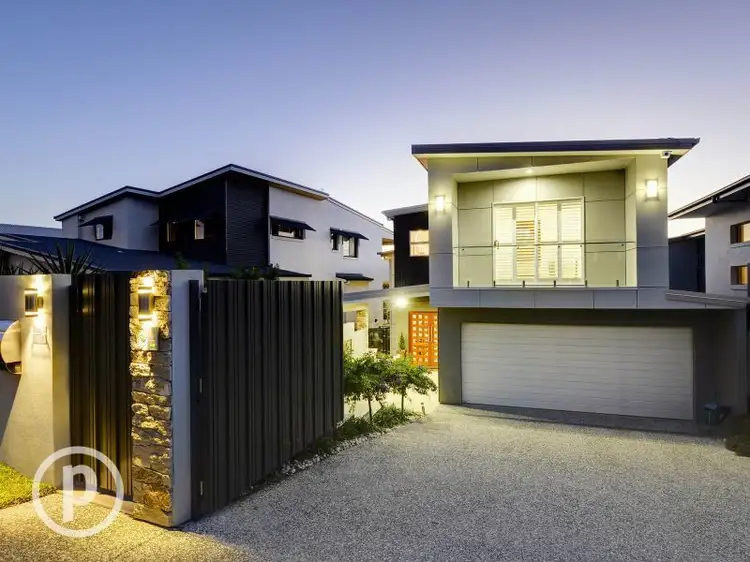 Second view of Homely house listing, 28 Oateson Skyline Drive, Seven Hills QLD 4170