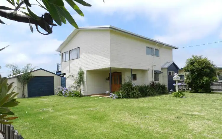 23 McMillan Grove, Paynesville VIC 3880