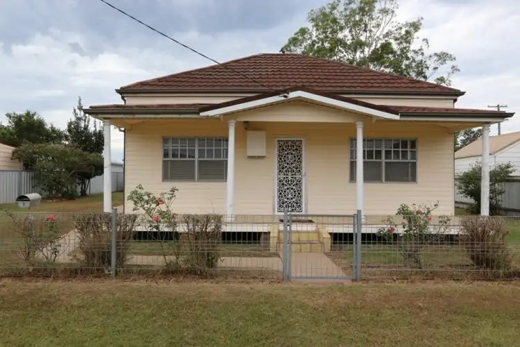 1 Lewis Street, Greta NSW 2334
