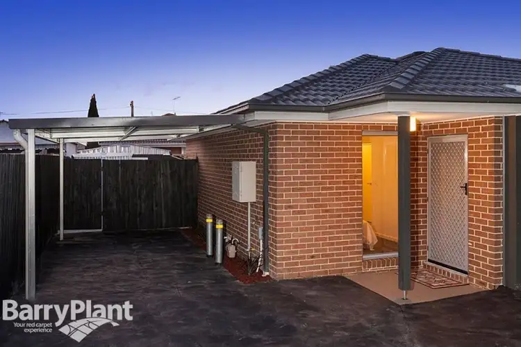 2/3 Ison Court, Altona Meadows VIC 3028