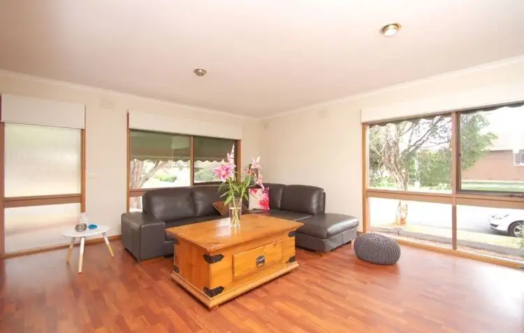 Fourth view of Homely house listing, 2 Appin Court, Meadow Heights VIC 3048