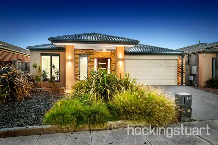 19 Malibu Boulevard, Point Cook VIC 3030