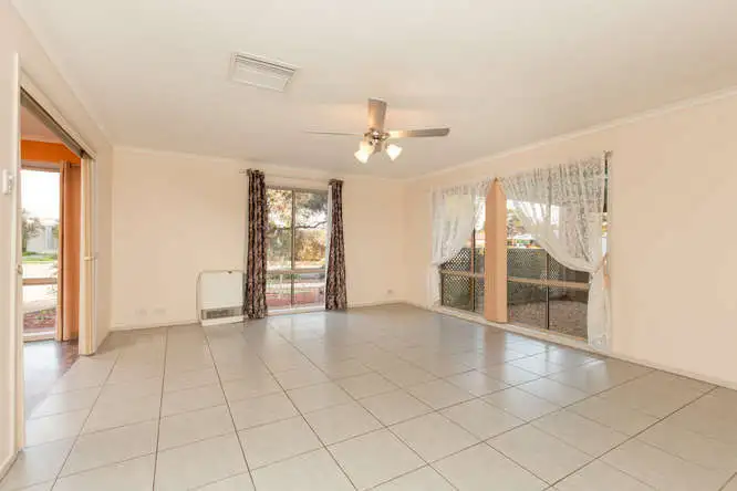 Second view of Homely house listing, 3 Lisa Court, Mildura VIC 3500