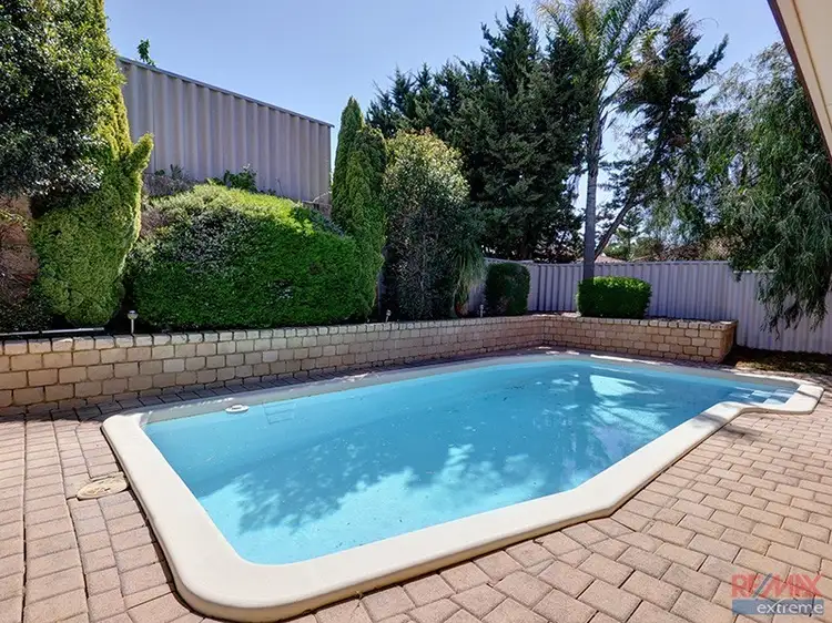 15 Dunscore Way*, Kinross WA 6028