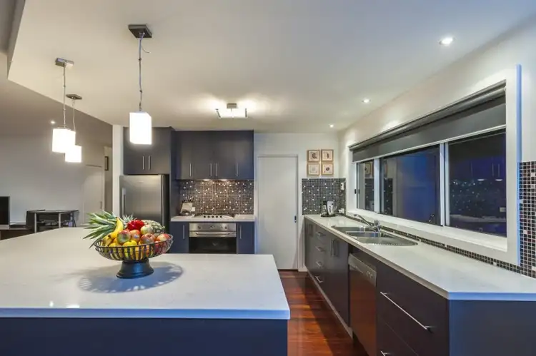 Second view of Homely house listing, 10 Mayfin Court, Sunbury VIC 3429