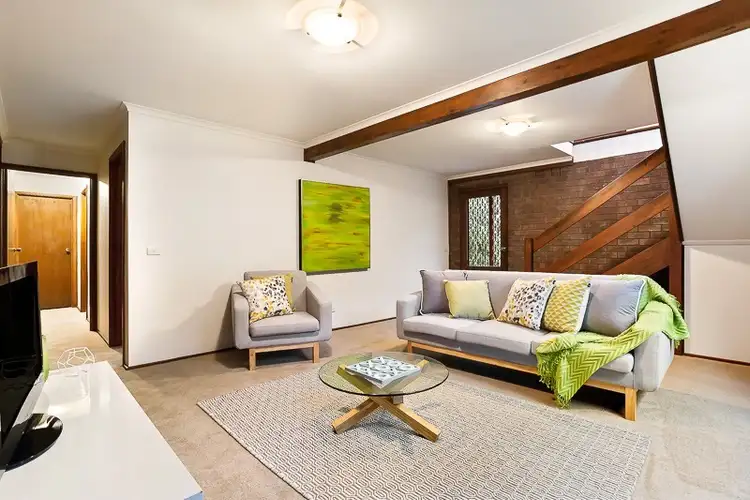 Fifth view of Homely house listing, 1 Barriedale Court, Eltham VIC 3095