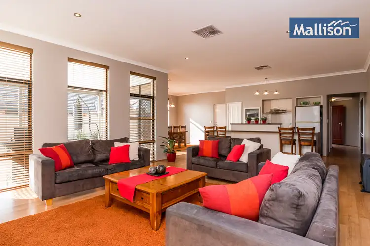 16 Panton Drive, Success WA 6164