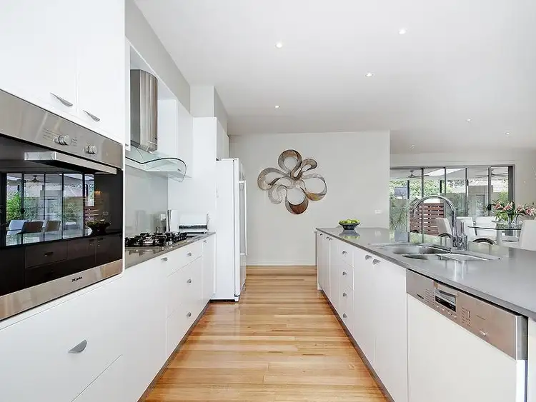 Fifth view of Homely house listing, 8 Terrara Court, Vermont South VIC 3133