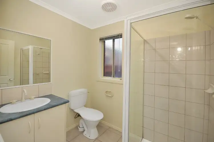 Seventh view of Homely house listing, 28 Brindalee Way, Hillside VIC 3037