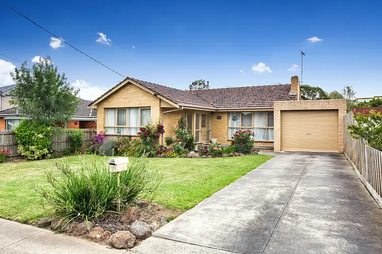 17 Marjorie Close, Bulleen VIC 3105