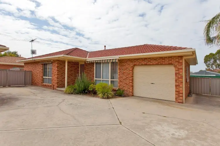 2/412 Tumgarra Place, Lavington NSW 2641