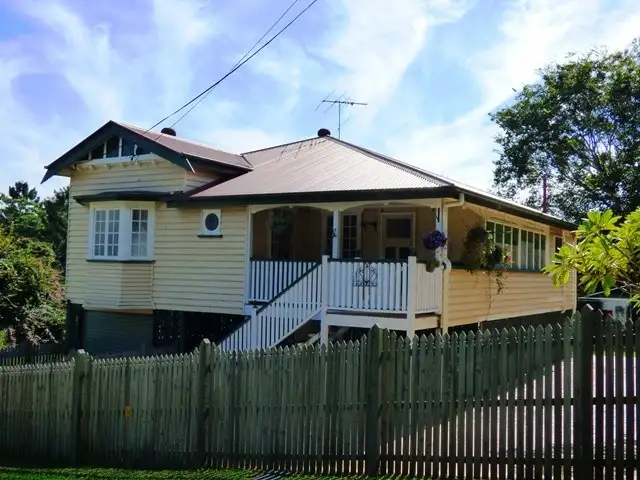 9 Torch Street, East Ipswich QLD 4305