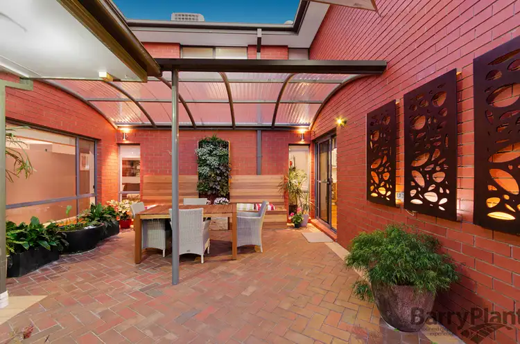 Sixth view of Homely house listing, 5 Springwood View, Bundoora VIC 3083