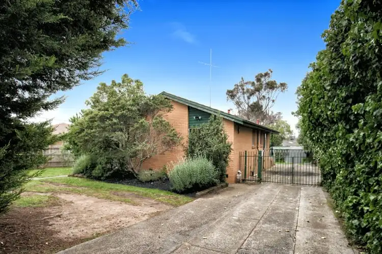 Second view of Homely house listing, 113 Erinbank Crescent, Westmeadows VIC 3049