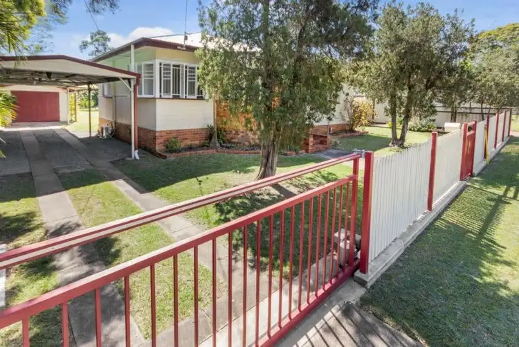 33 Prospect St, Silkstone QLD 4304