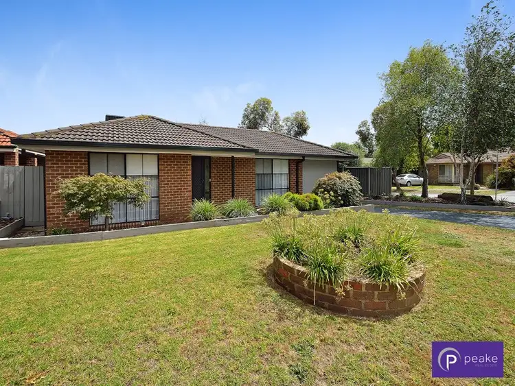Second view of Homely house listing, 8 Moloney Court, Berwick VIC 3806