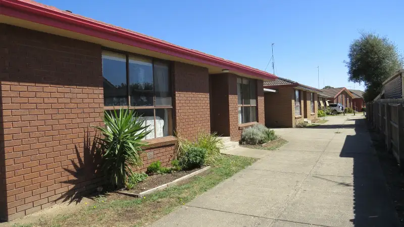 Main view of Homely unit listing, Unit 5, 76 Hertford Street, Sebastopol VIC 3356