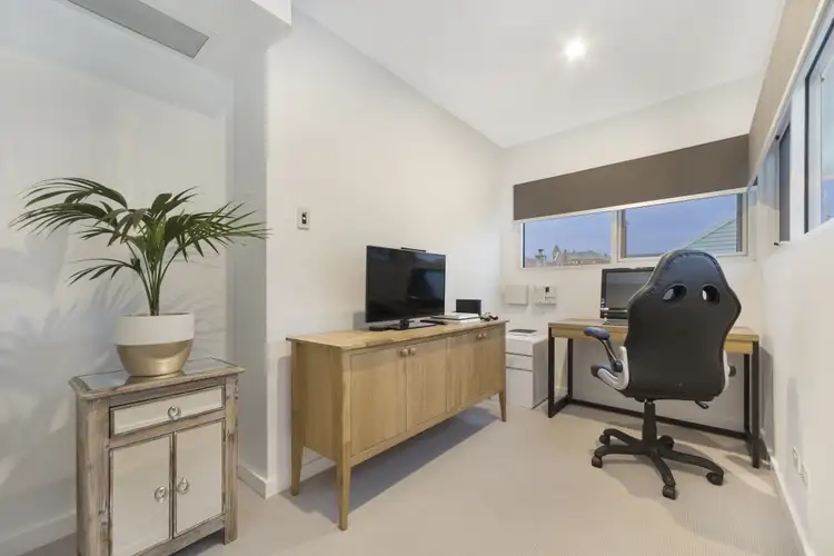 Sixth view of Homely house listing, 9 Collins Street, Lake Wendouree VIC 3350