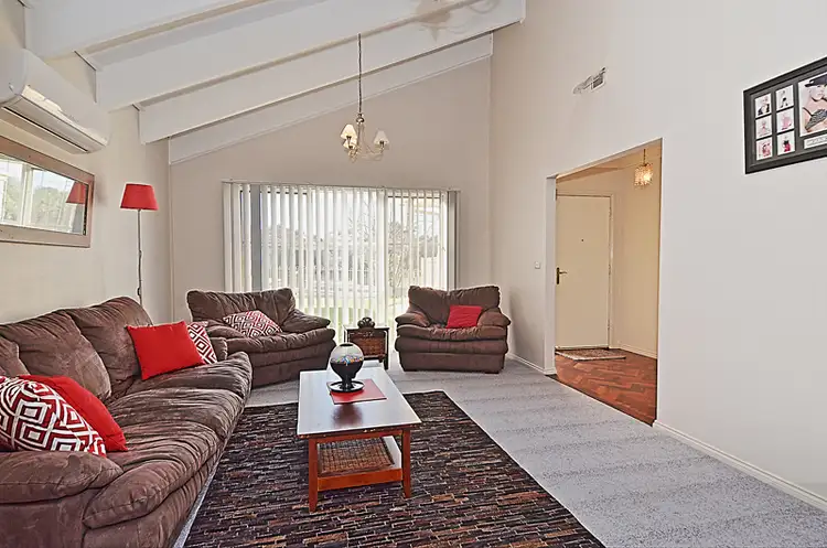 Second view of Homely house listing, 5 Bethelle Court, Lysterfield VIC 3156