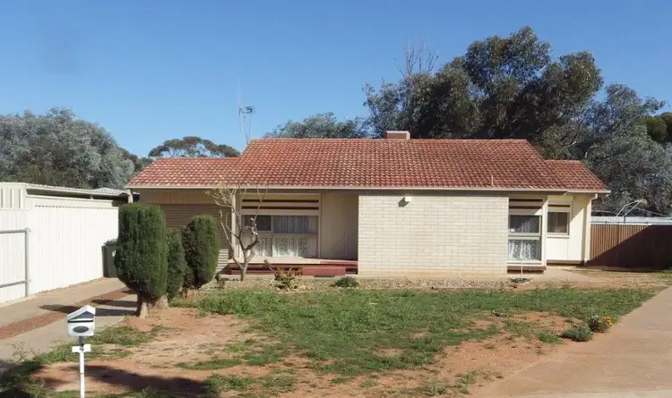 4 HOLDS COURT, Whyalla Jenkins SA 5609